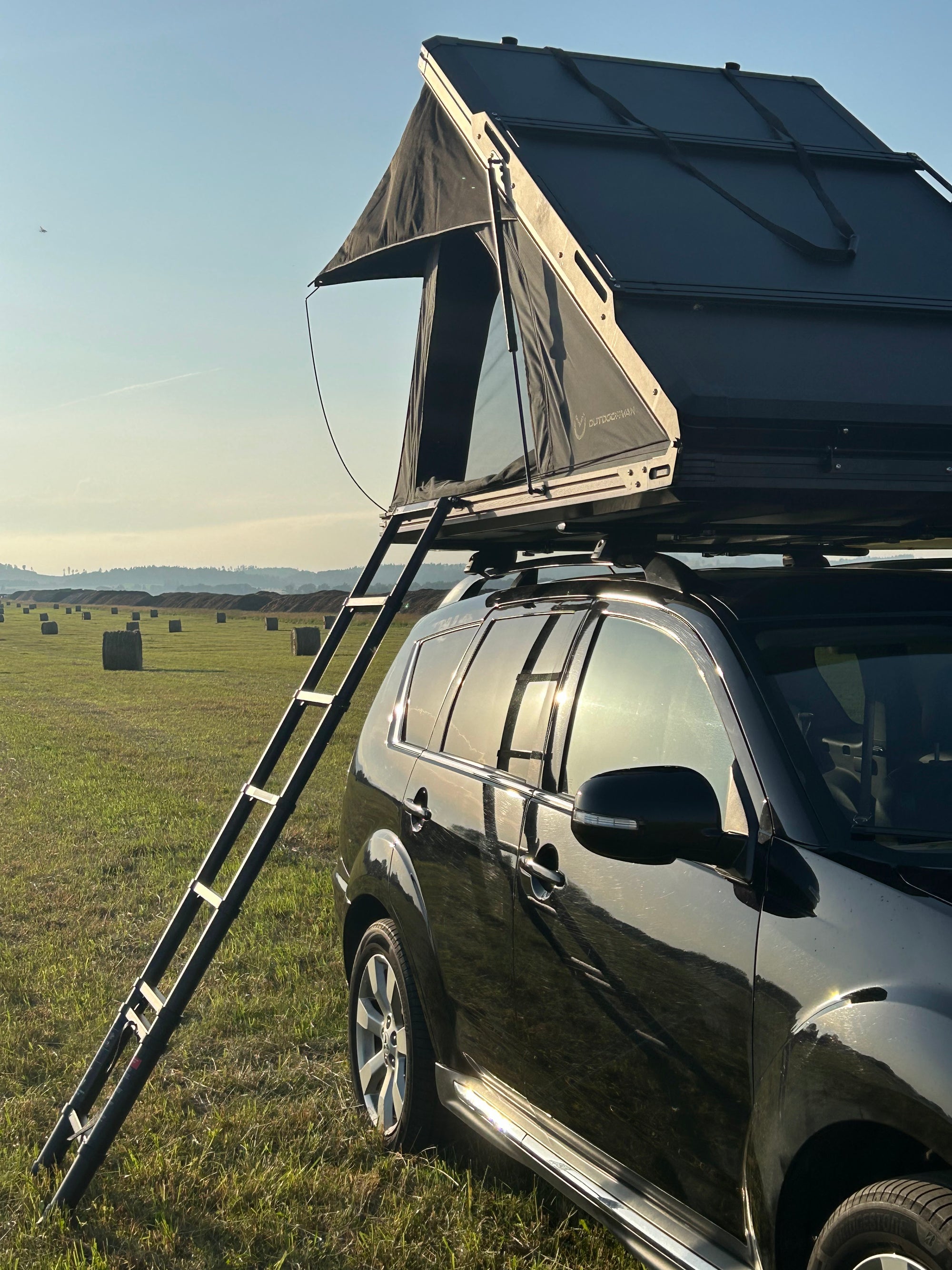 OutdoorVan Peak Rooftop Tent