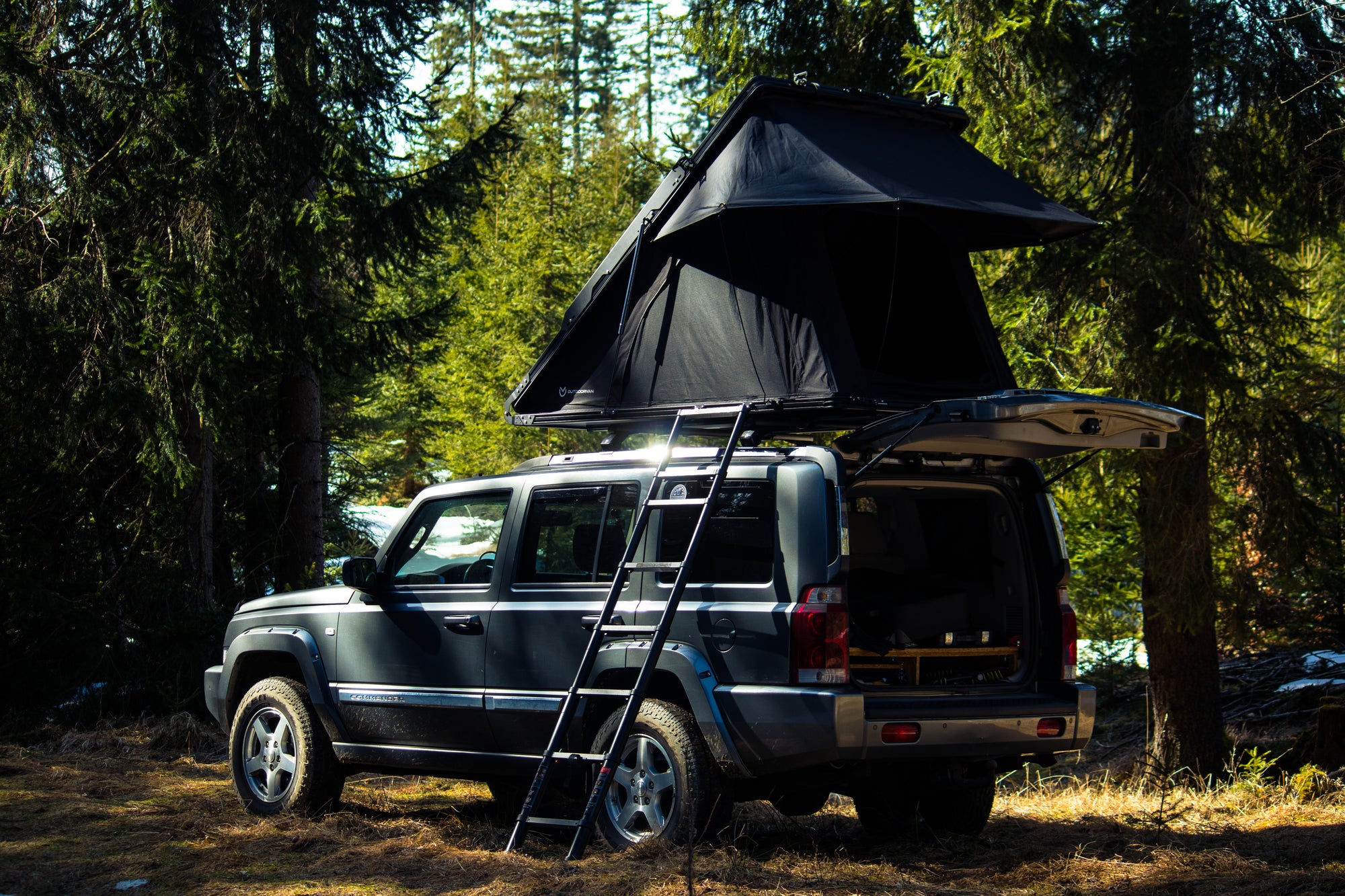 OutdoorVan Peak Lite Rooftop Tent